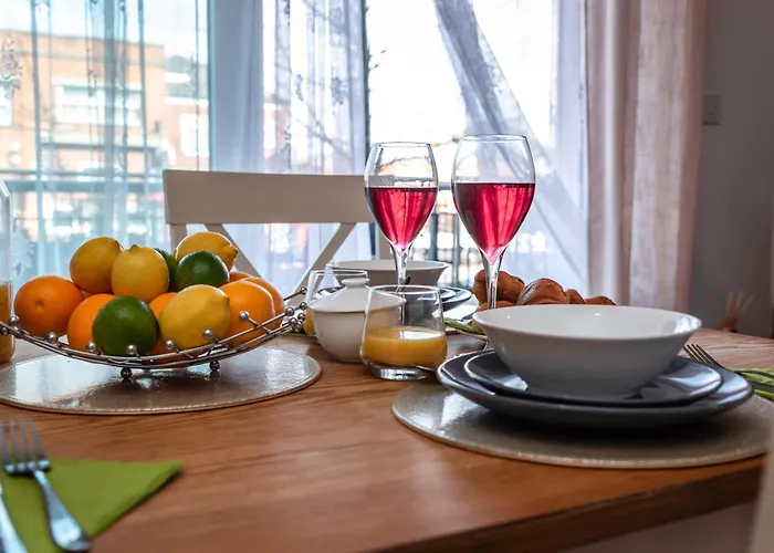 Accessible 2 Bedrooms Flat + P